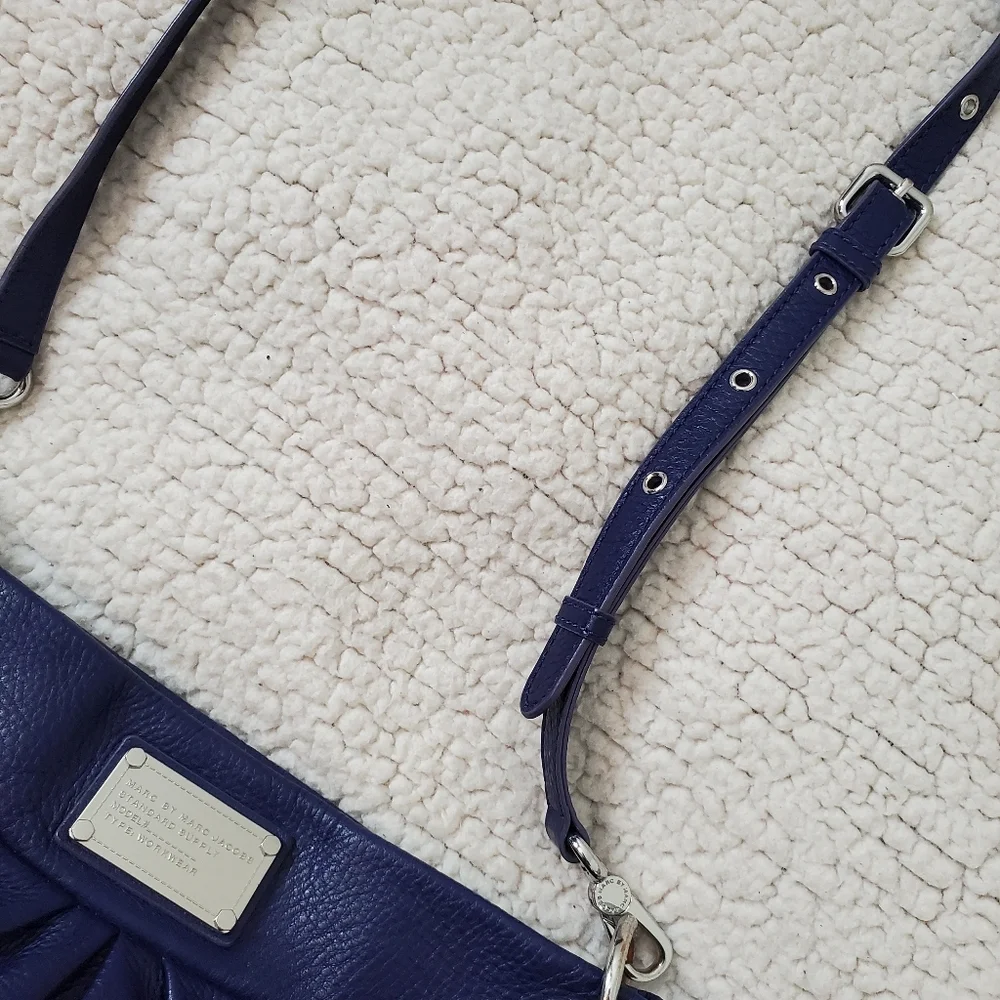 MARC BY MARC JACOBS - Classic Q Hillier Hobo Crossbody Shoulder Bag Deep Blue